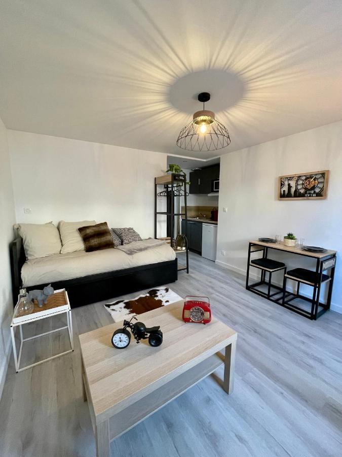 Appartement Faubourg des voyageurs n°4 à Saran Extérieur photo